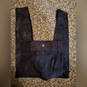 Born primitive eccentric leggings